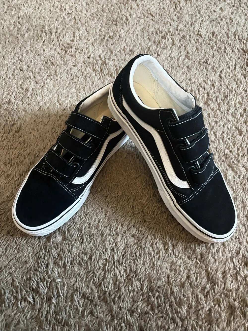 VANS BLACK & WHITE WITH VELCRO, UNISEX, size M8/W9.5 - Picture 2 of 9